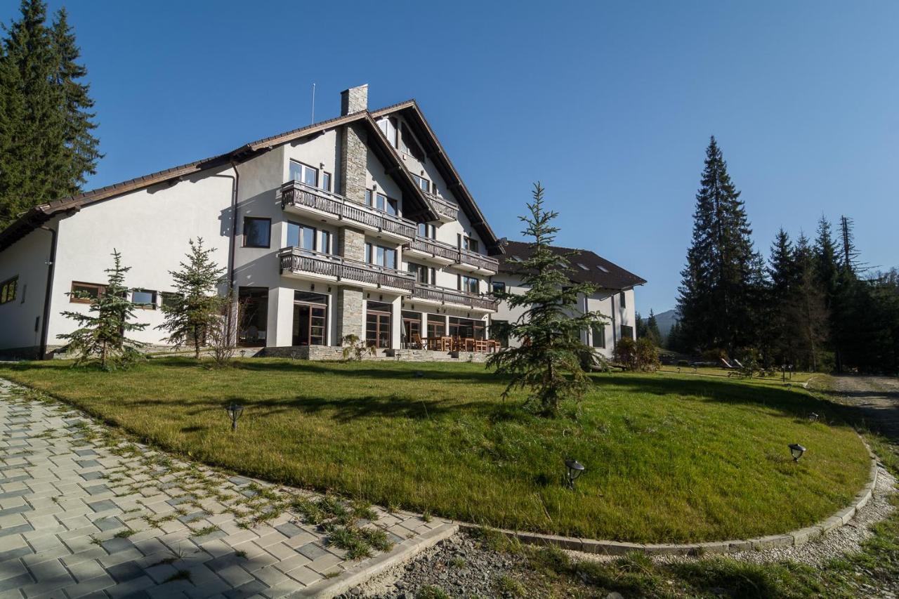 Pensiunea Izvorul Zanelor Colibiţa Exterior foto